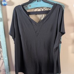 Livi Active Black V-Neck Short Sleeve Top